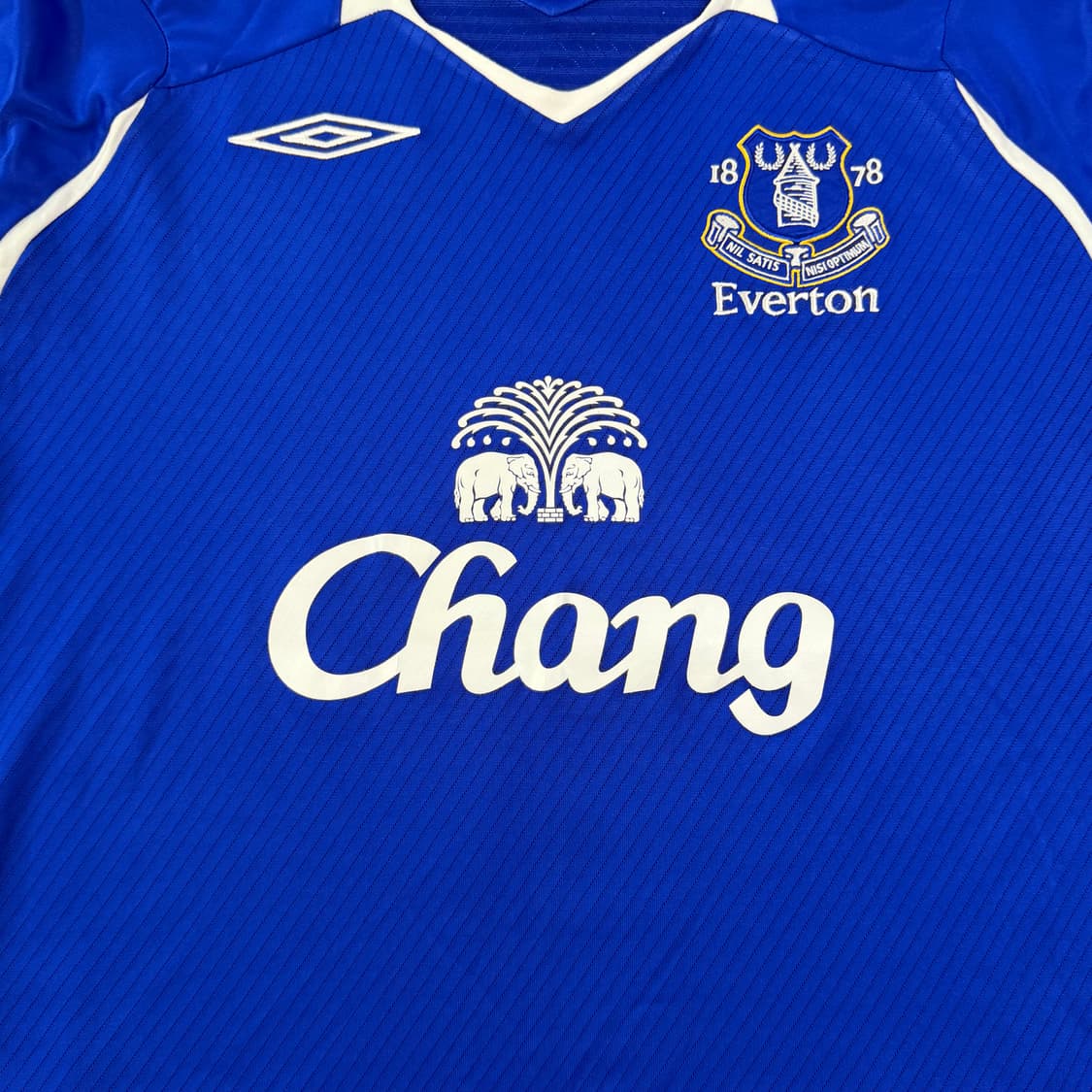 08-09 에버튼 홈 루이 사하 유니폼 상품이미지5