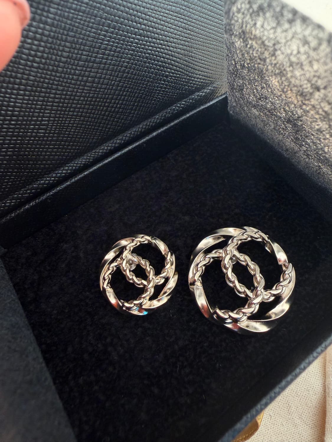 2020p / 샤넬 정품 버튼 리싸이클 이어링 귀걸이 상품이미지3