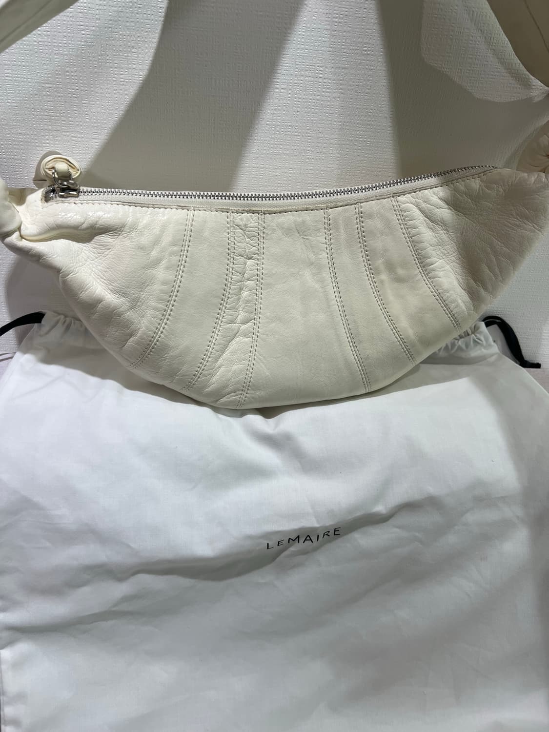 정품!르메르 크루아상 범백 스몰 화이트 상품이미지4