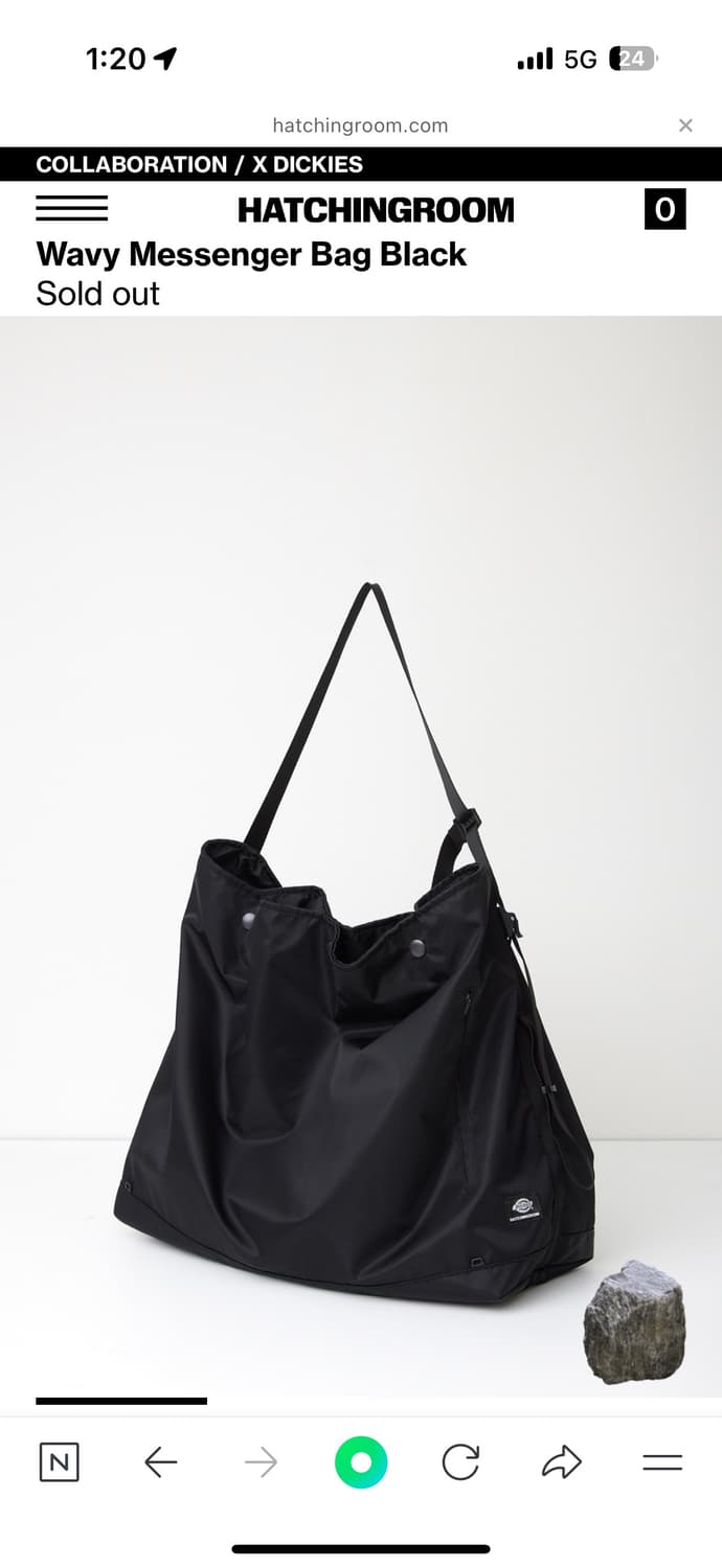  Wavy Messenger Bag Black 상품이미지4