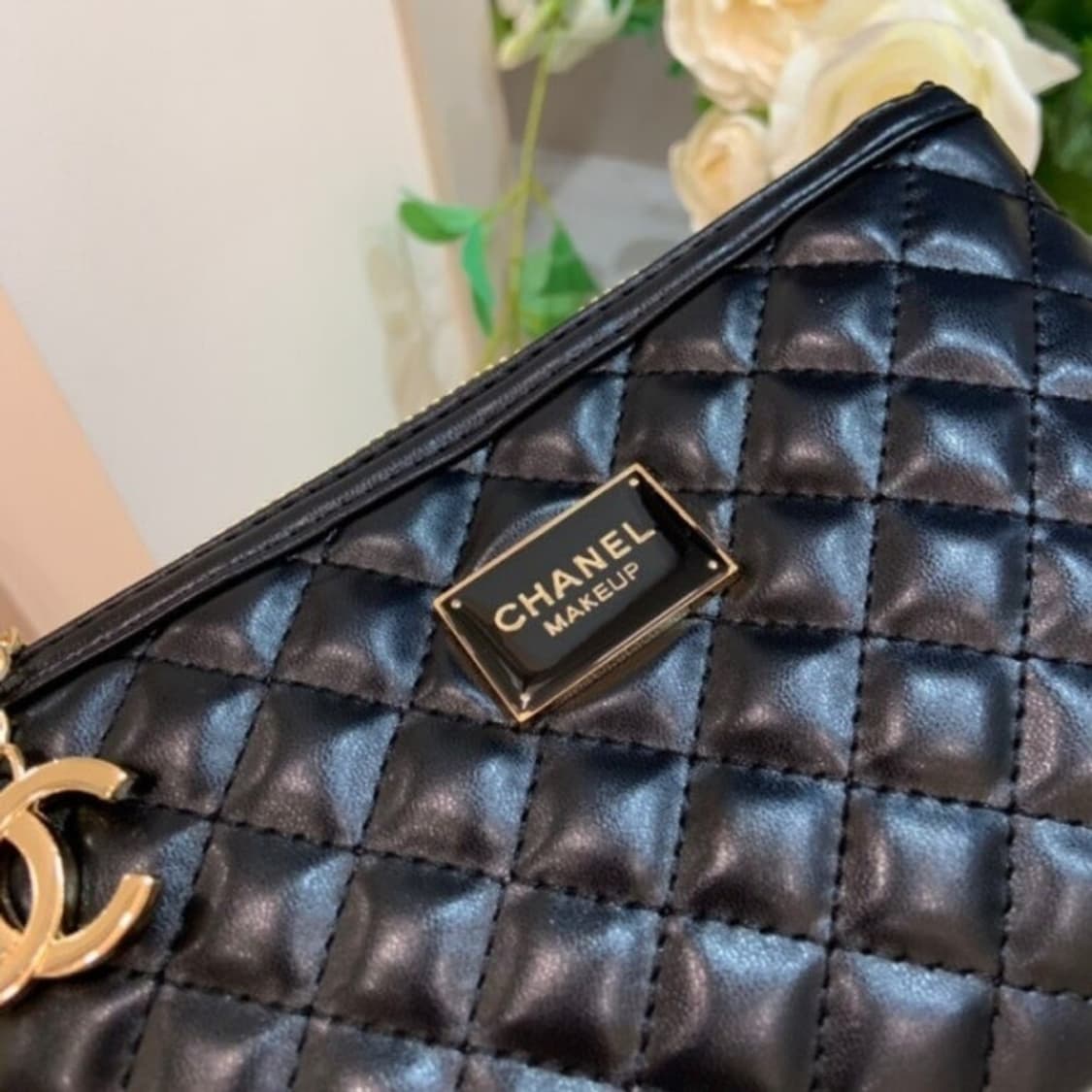 샤넬 메이크업 퀄팅 미니 클러치 상품이미지3