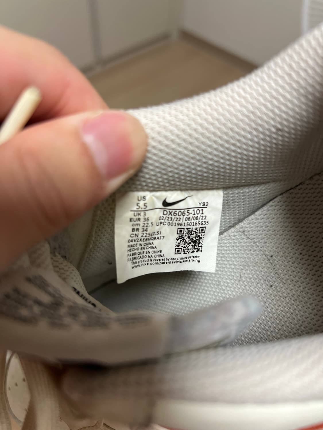 나이키 에어포스1 로우 아이보리 레드 스우시 225 상품이미지7