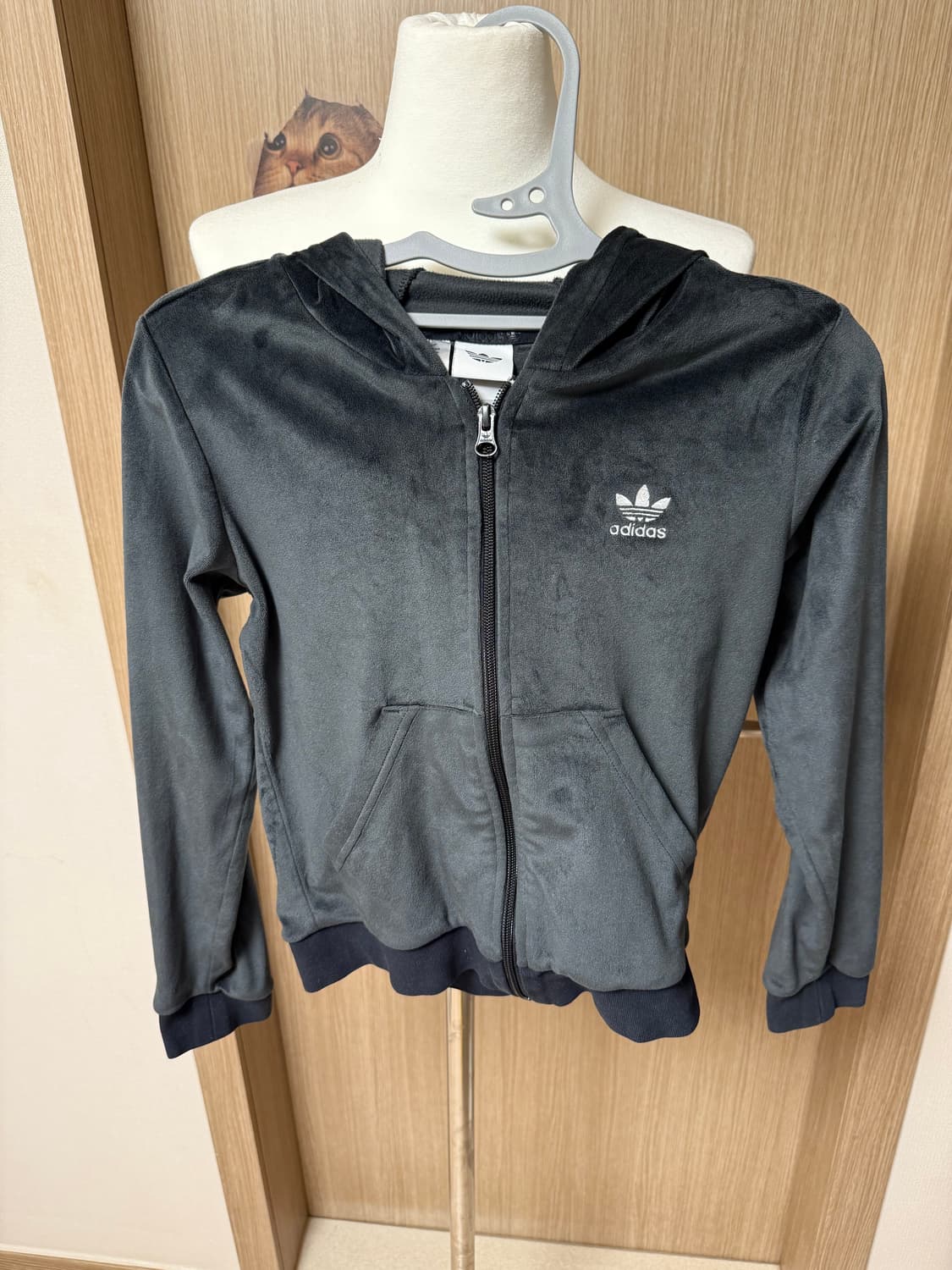 아디다스 벨벳 집업  상품이미지1