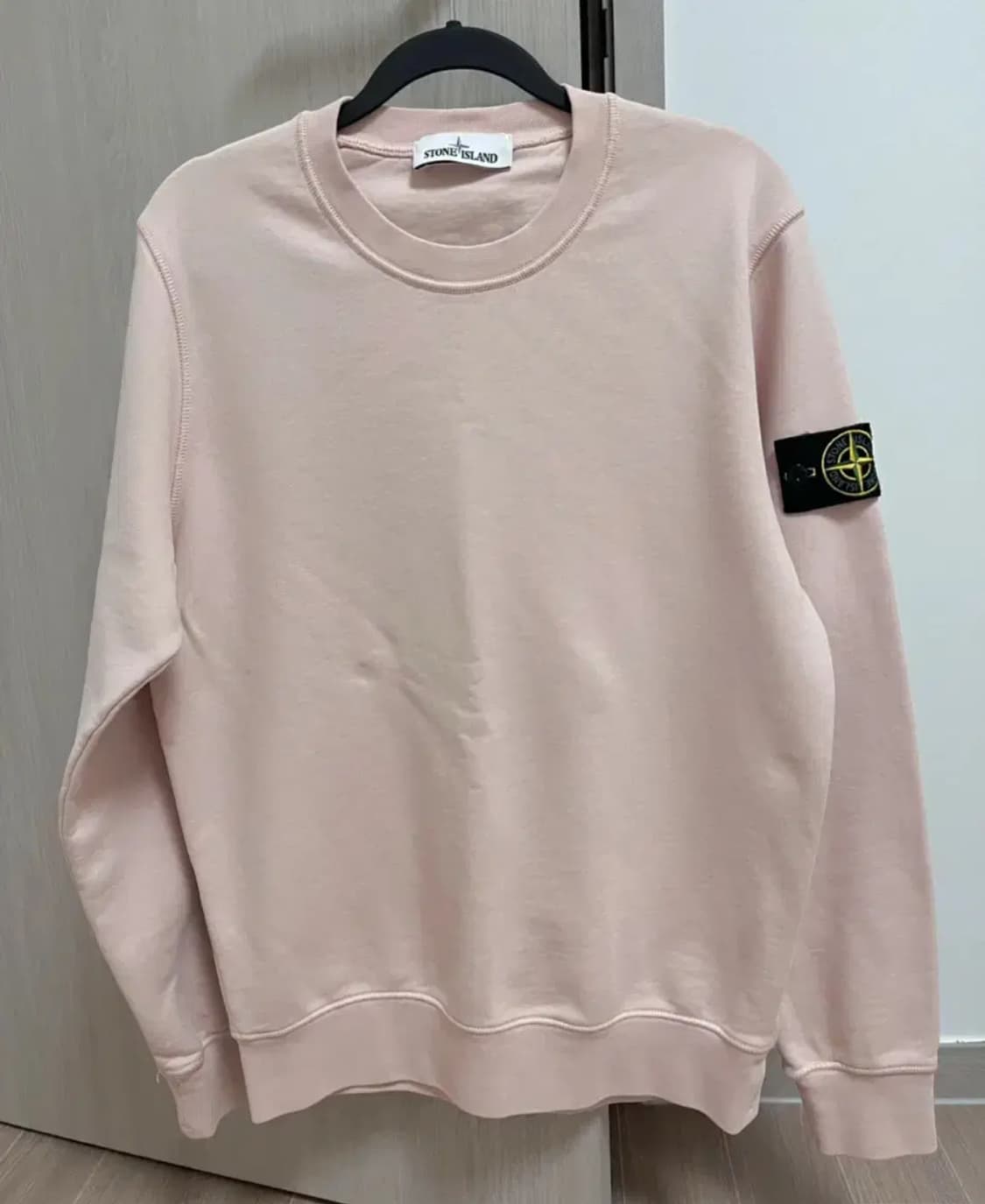 스톤아일랜드 핑크 맨투맨S 상품이미지4