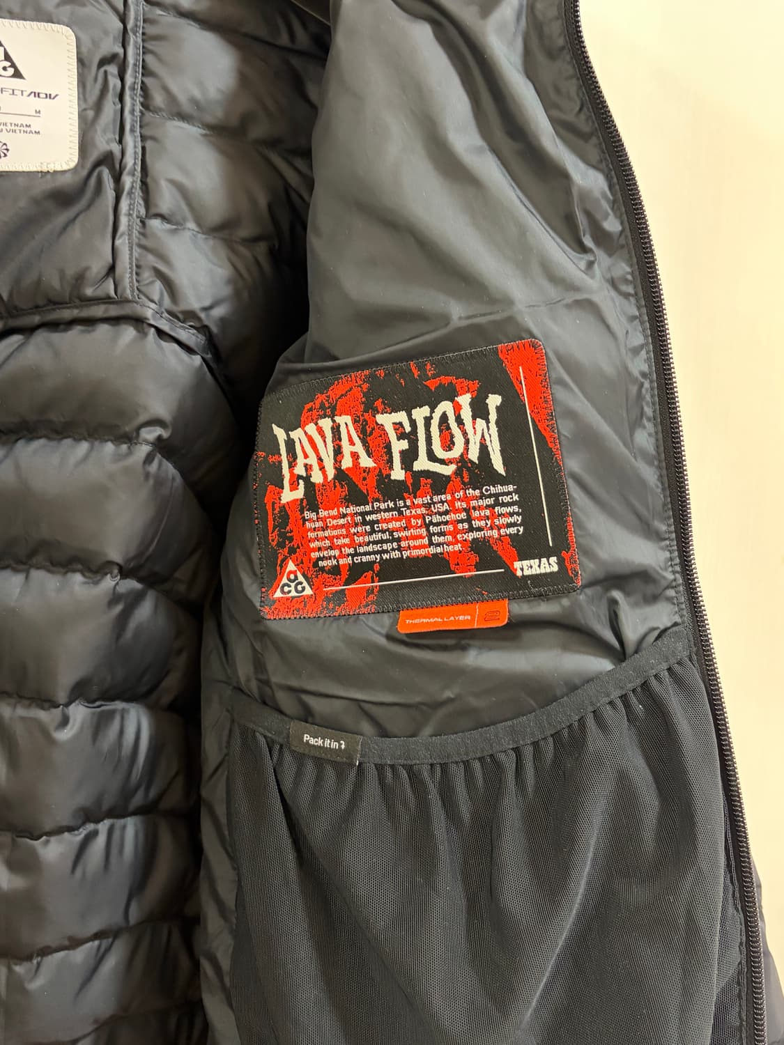 나이키 ACG 라바 플로우 여성 패딩 M 블랙 상품이미지6