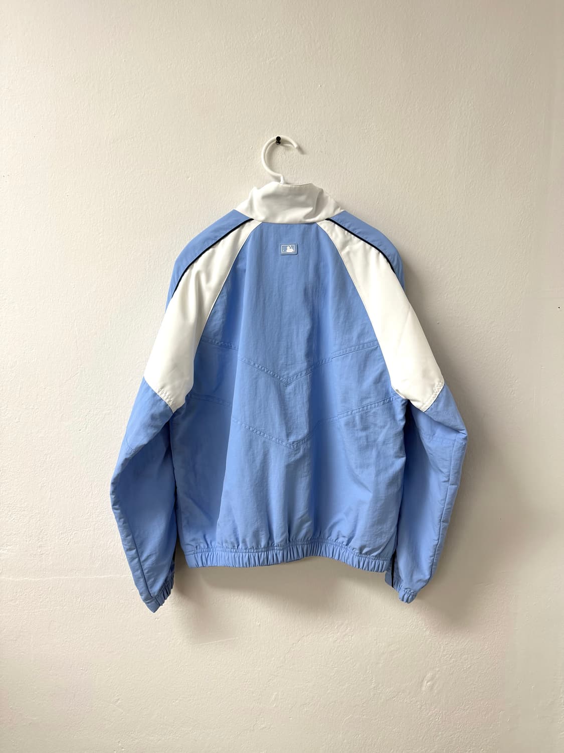 XS사이즈 여성 MLB 씸볼 바람막이  상품이미지6