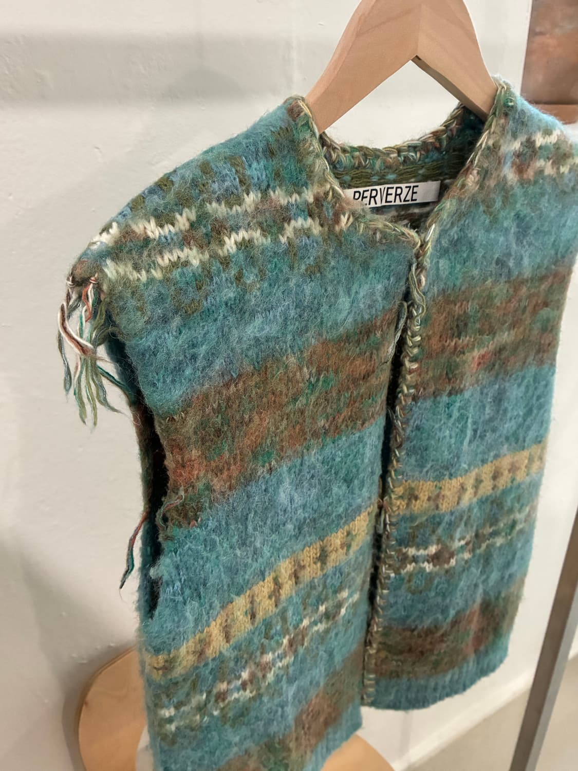 퍼버즈 니트 베스트 상품이미지3