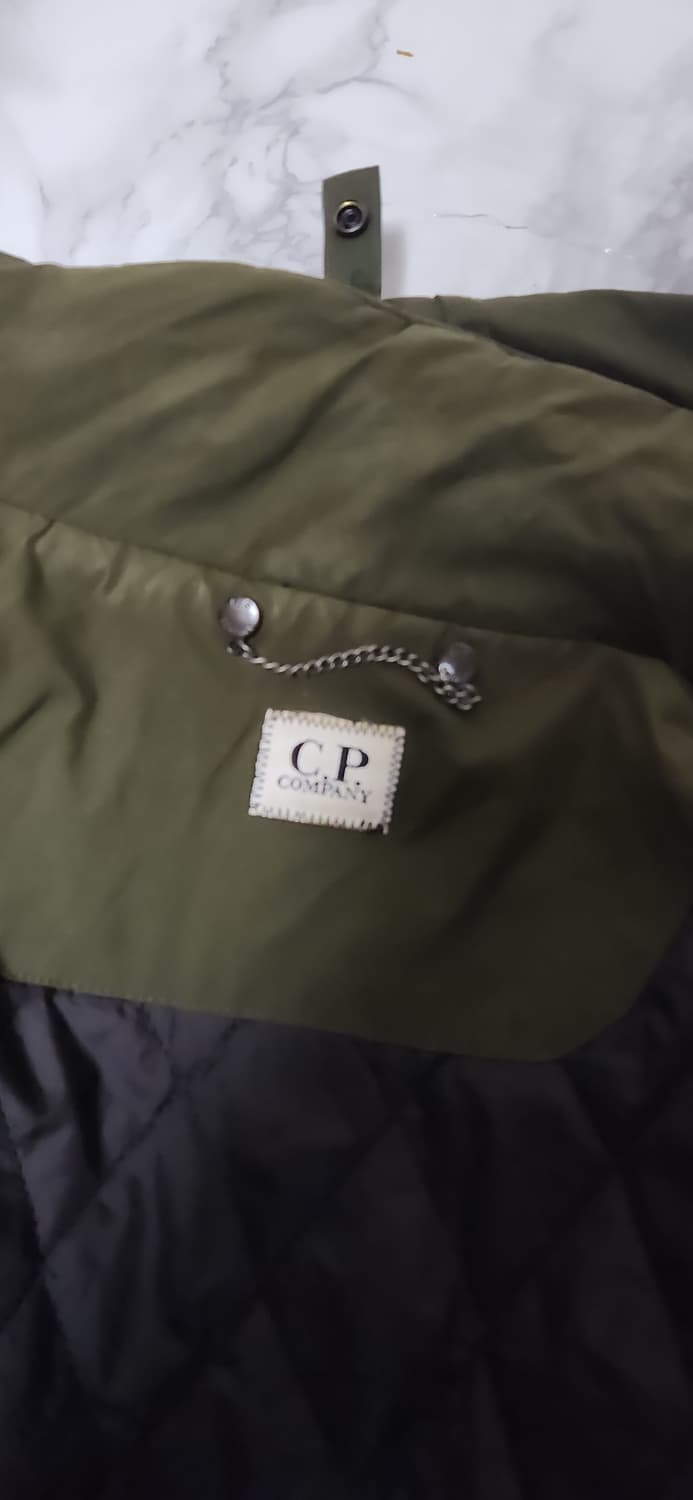 CP컴퍼니 고글 견장 카키 자켓 상품이미지7
