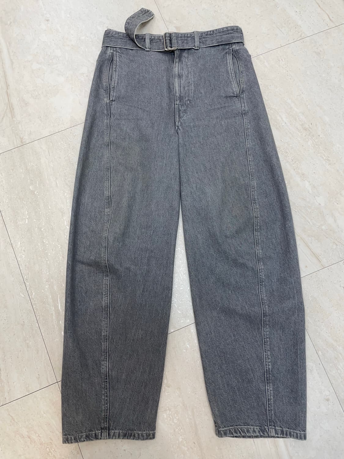 르메르 Lemaire 벨티드 스톤 그레이 데님 S사이즈 상품이미지2