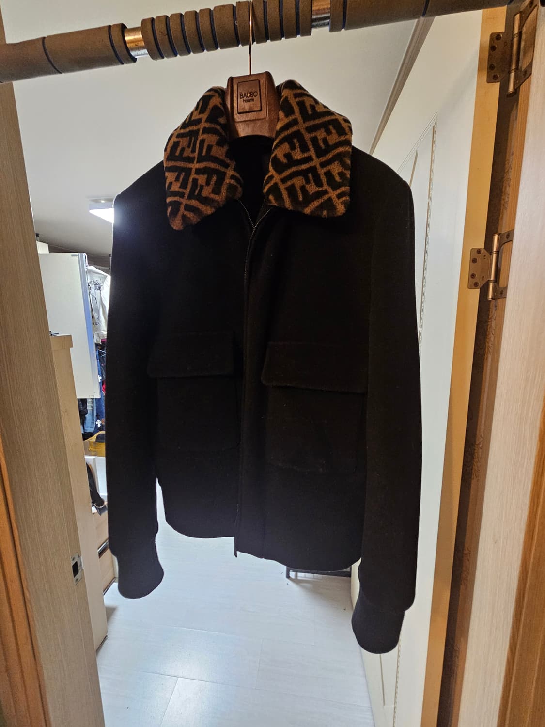 FENDI 울블랙 FF로고 자켓 상품이미지1