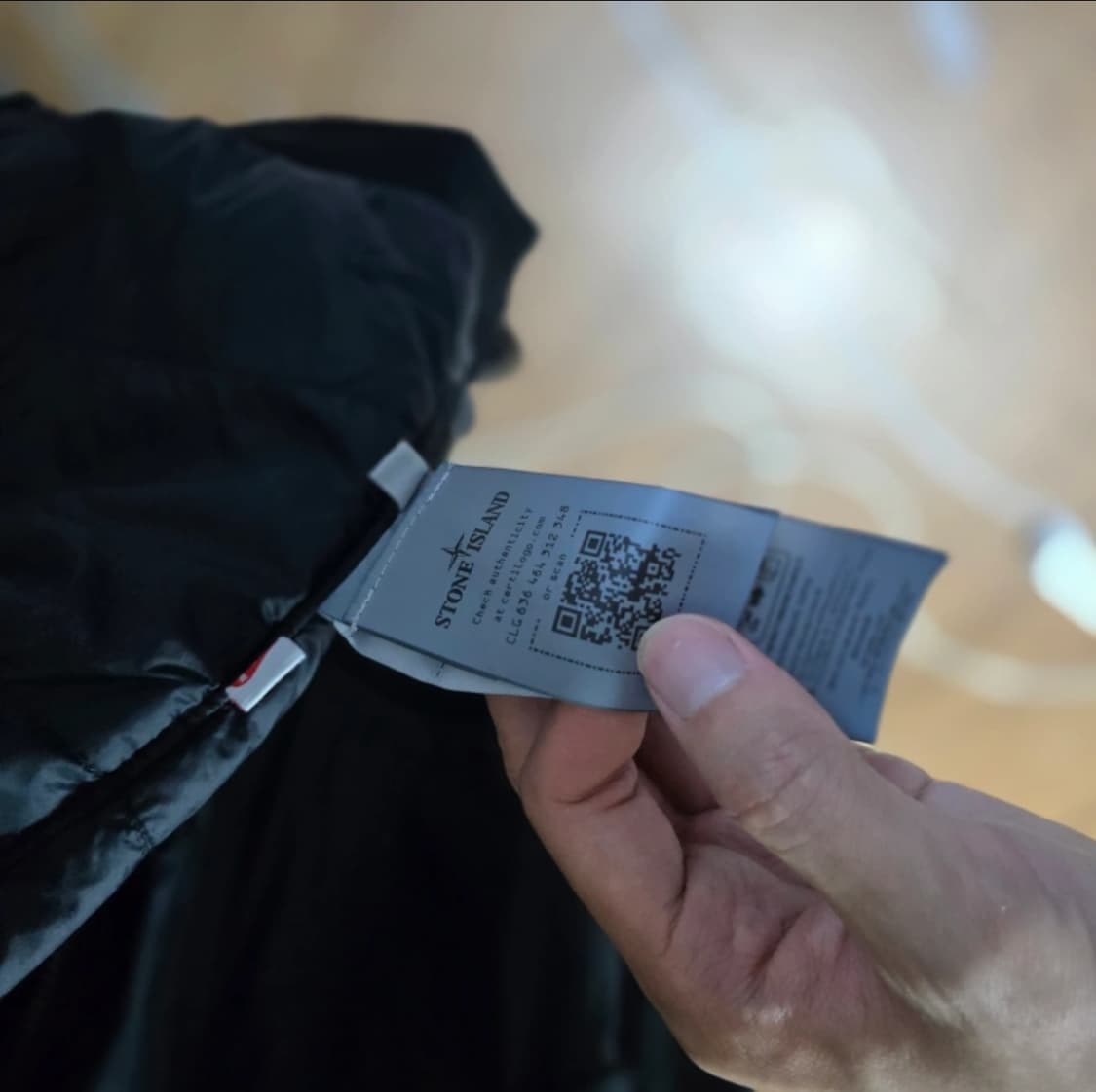 스톤아일랜드 스킨터치 프리마로프트 나일론 봄버 자켓 XL 상품이미지3