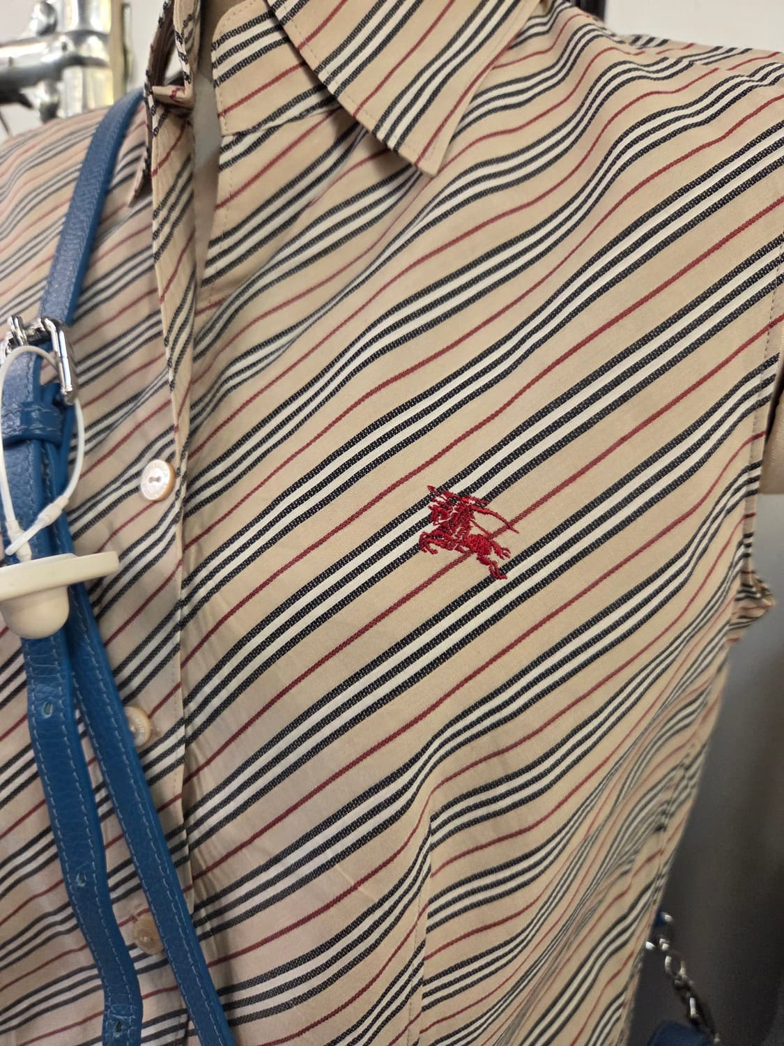 Burberry 버버리 베이지 베스트 셔츠 상품이미지3