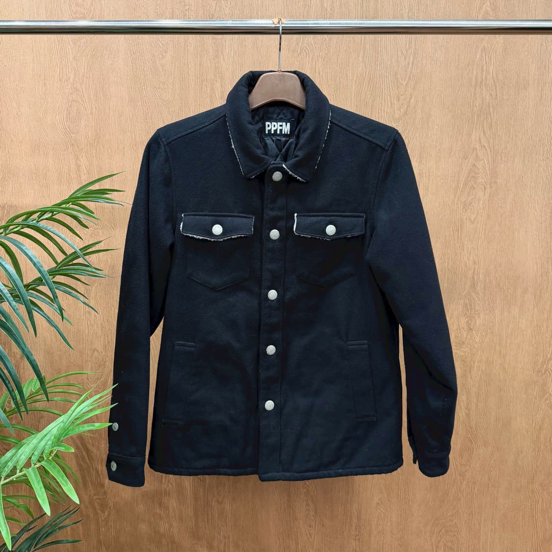 피피에프엠 레귤러핏 워크 자켓 스냅 버튼 플랩 사이드 포켓 디테일 블랙 상품이미지1