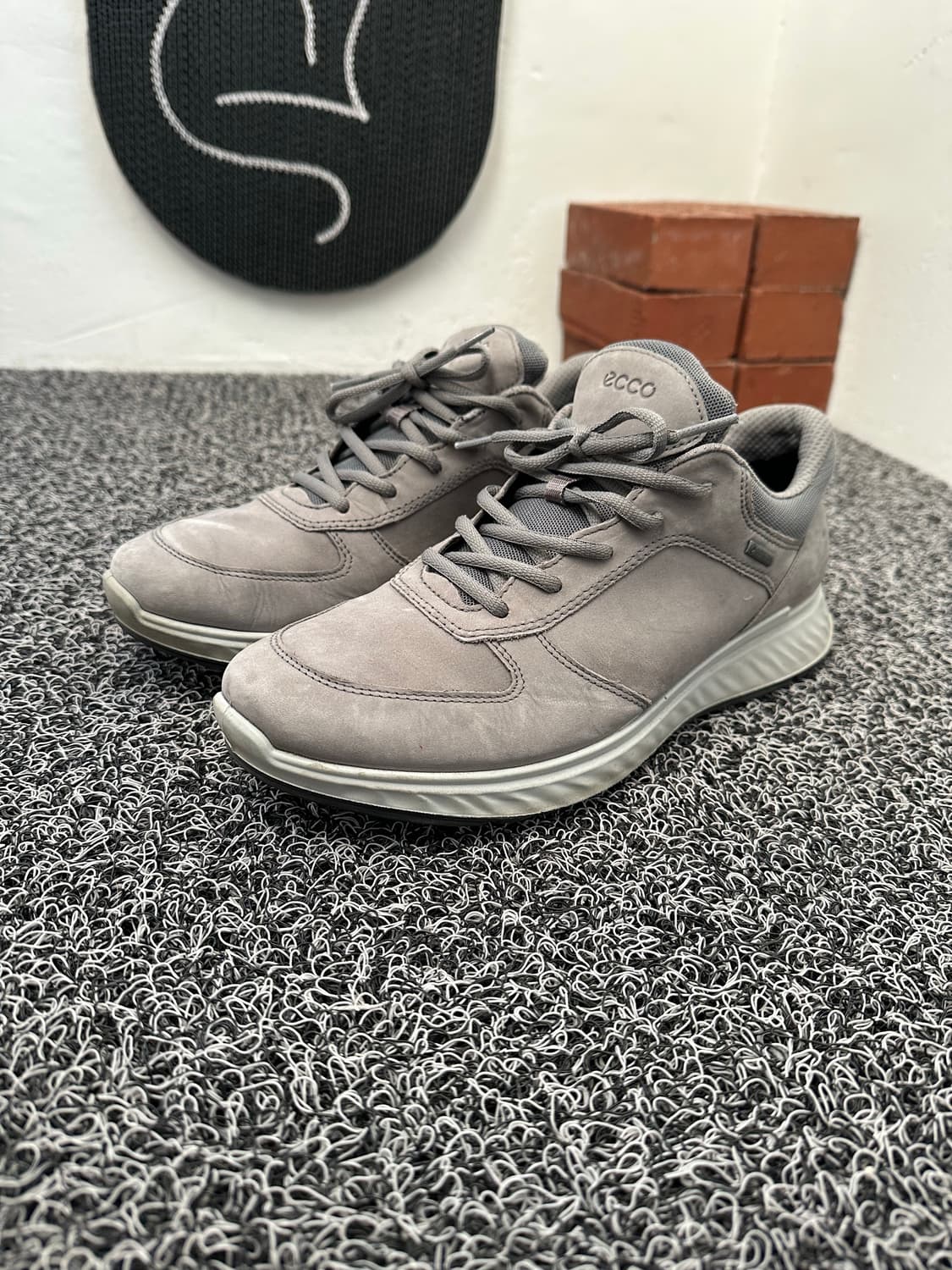 에코 남성 스니커즈 265mm 회색 상품이미지3