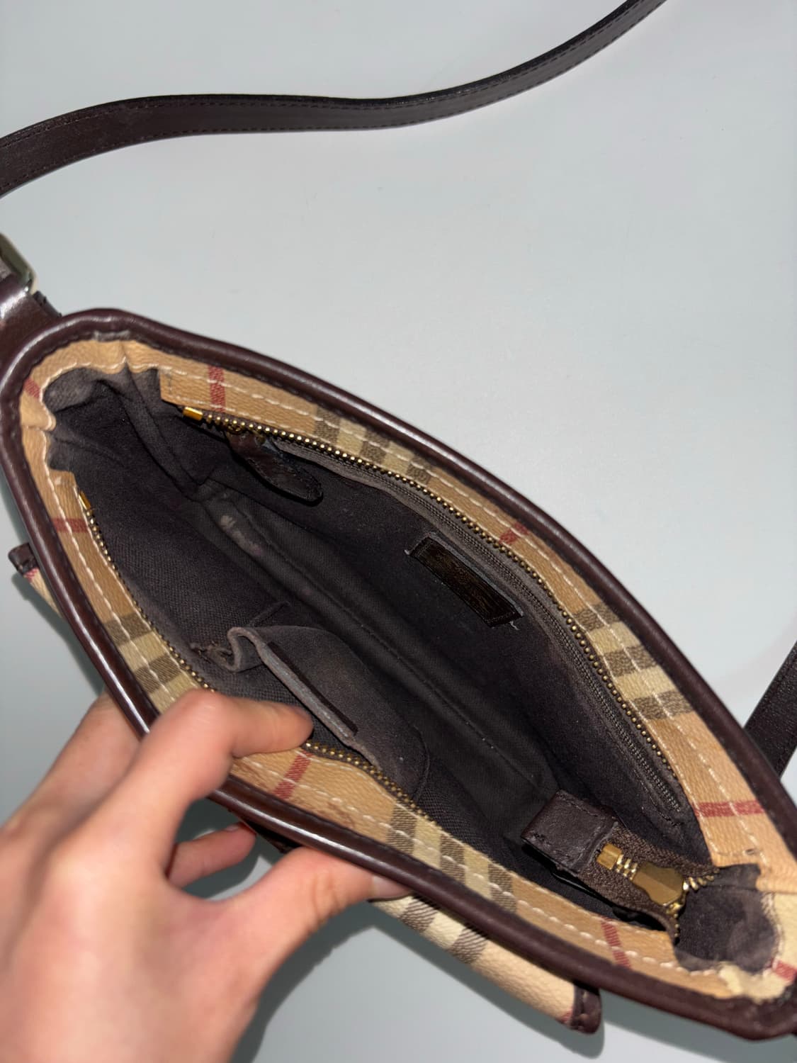 Burberry 버버리 체크 크로스백 상품이미지5