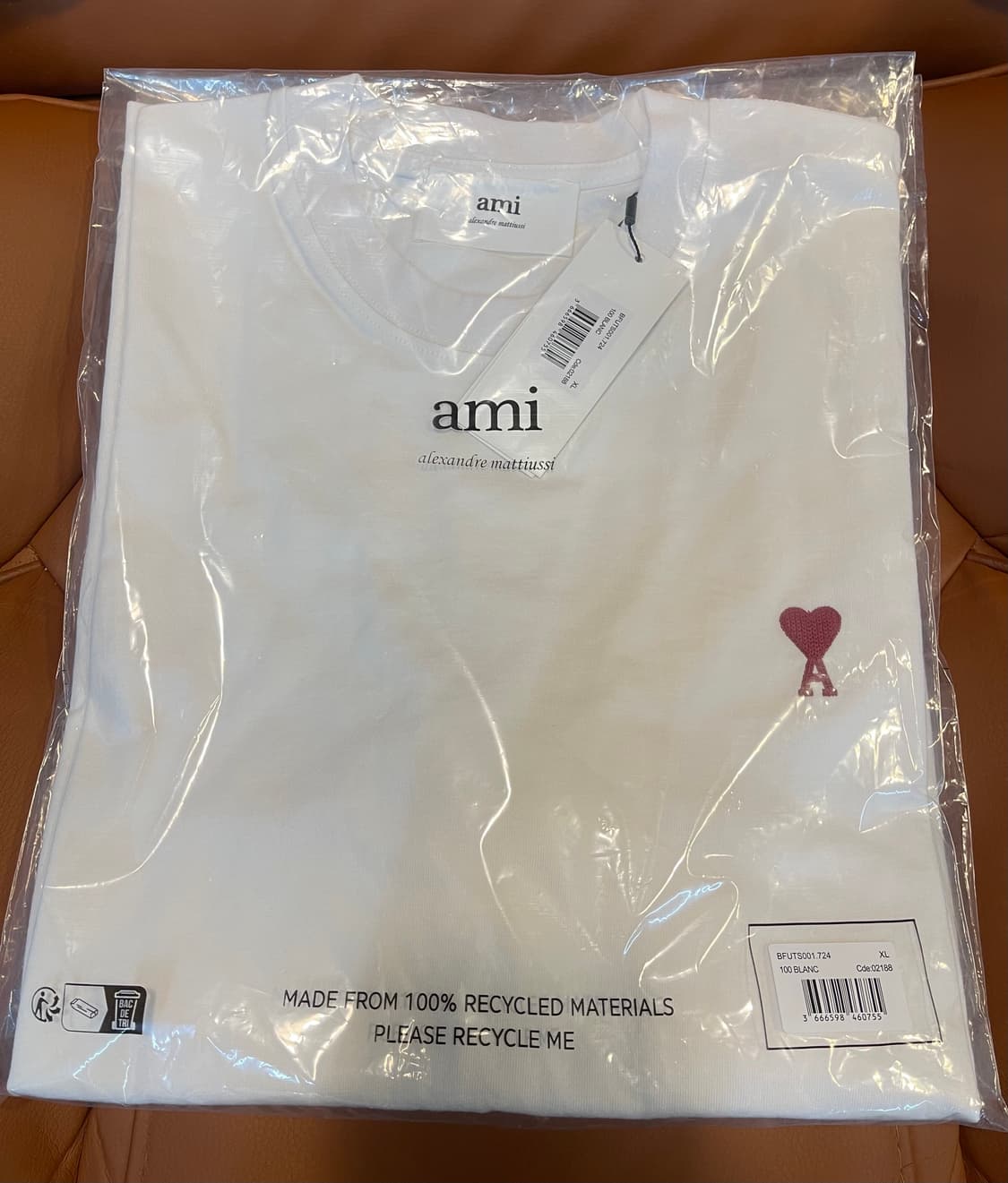 [새상품/정품] AMI 아미 스몰하트 남녀공용 반팔티(화이트/XL) 상품이미지4