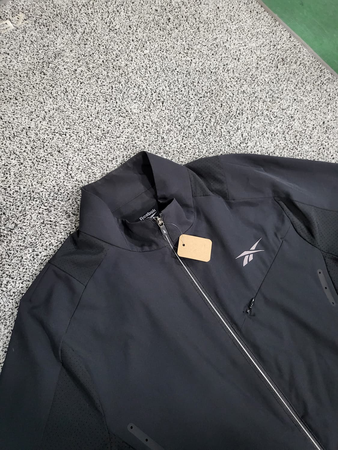 Reebok 집업 자켓 상품이미지3