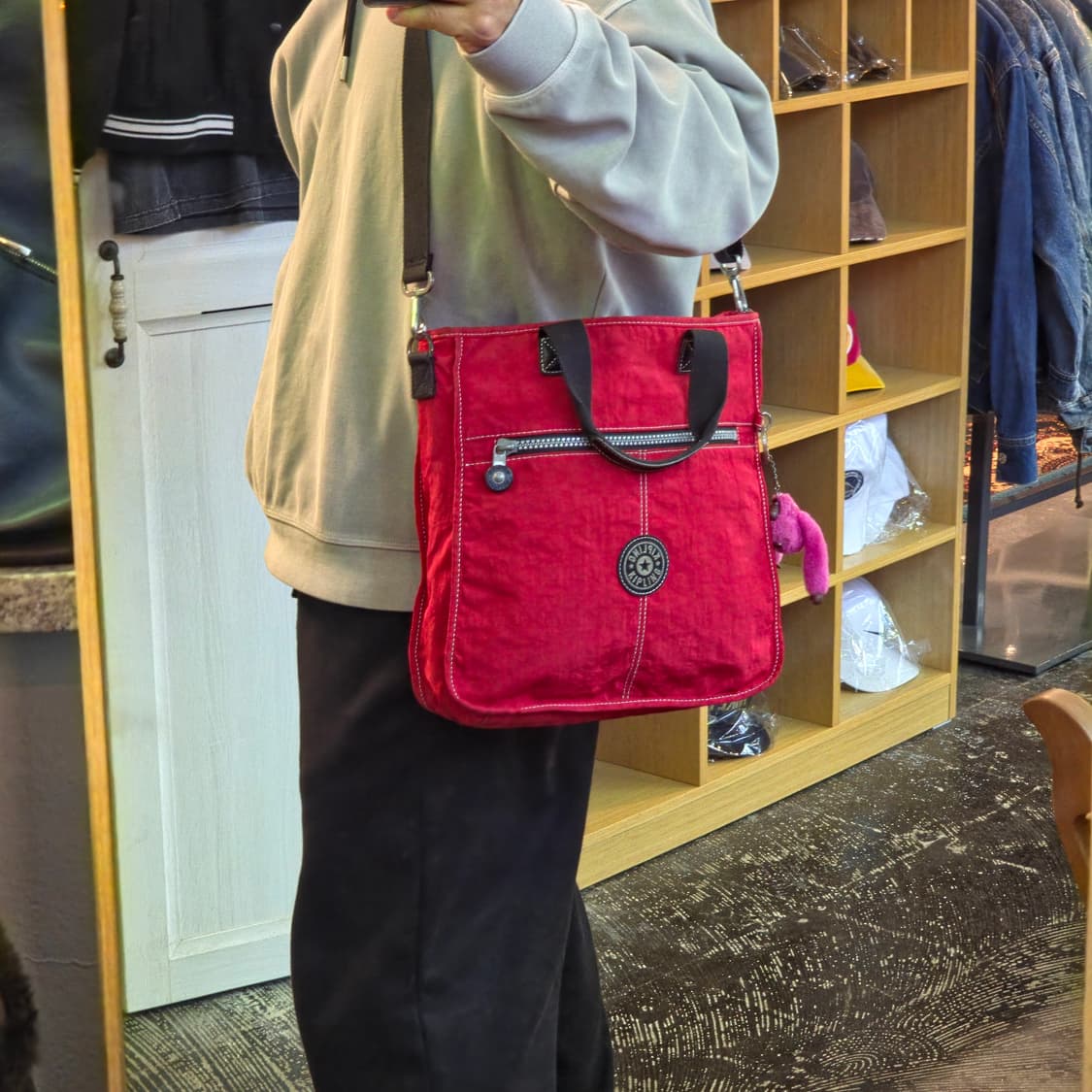 키플링 레드 토트백 상품이미지2