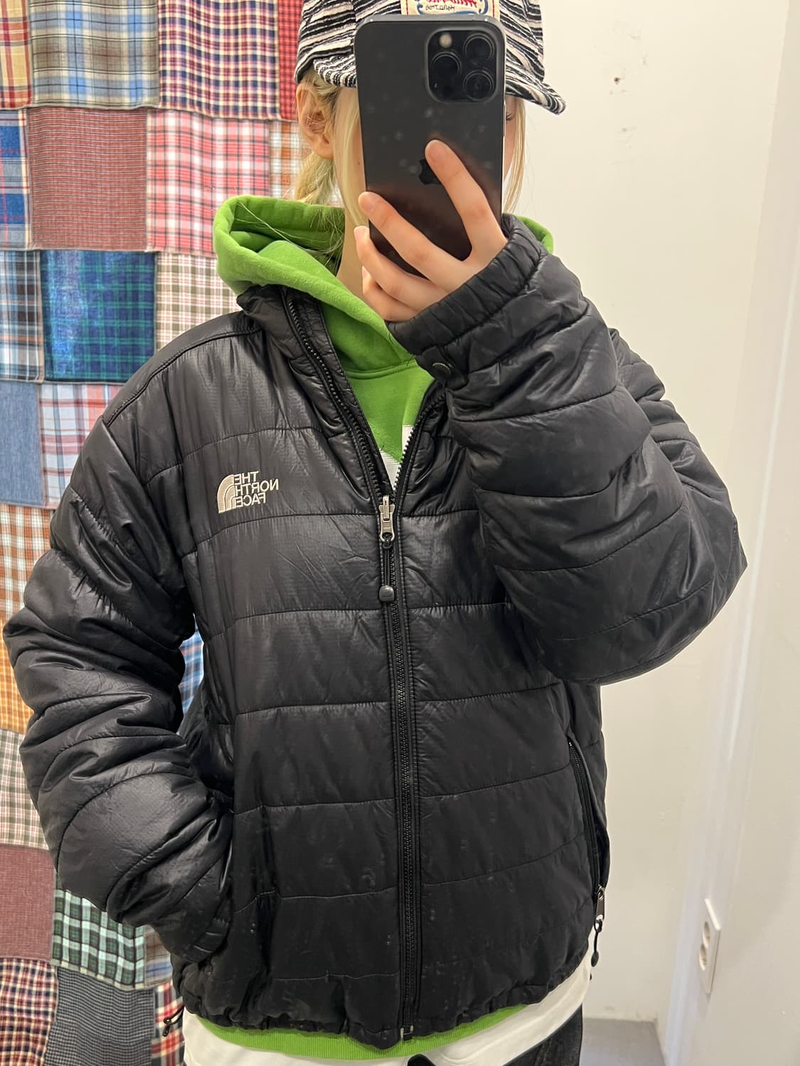 노스페이스 블랙 퀄팅 패딩 상품이미지3