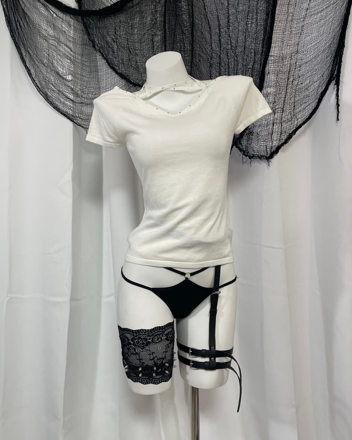 white cubic knit 상품이미지1