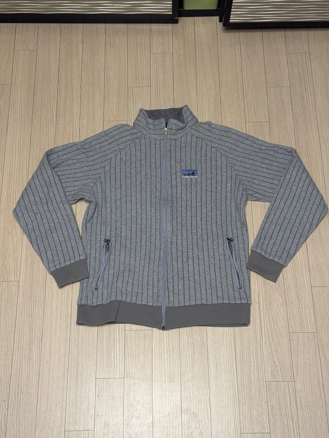 파타고니아 스트라이프 집업 상품이미지1