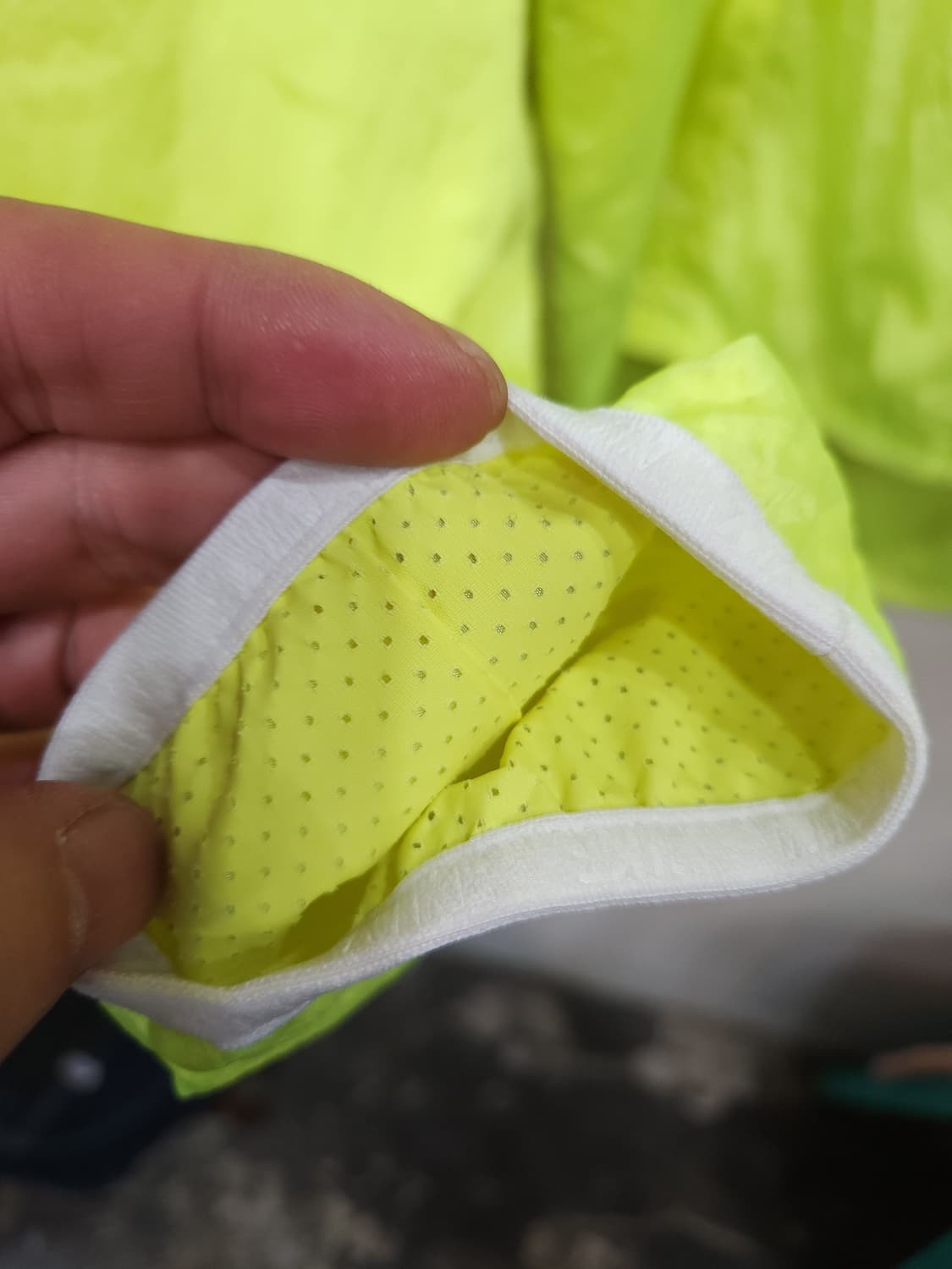 나이키 테크 에어로쉴드 모토 케이프

 상품이미지6