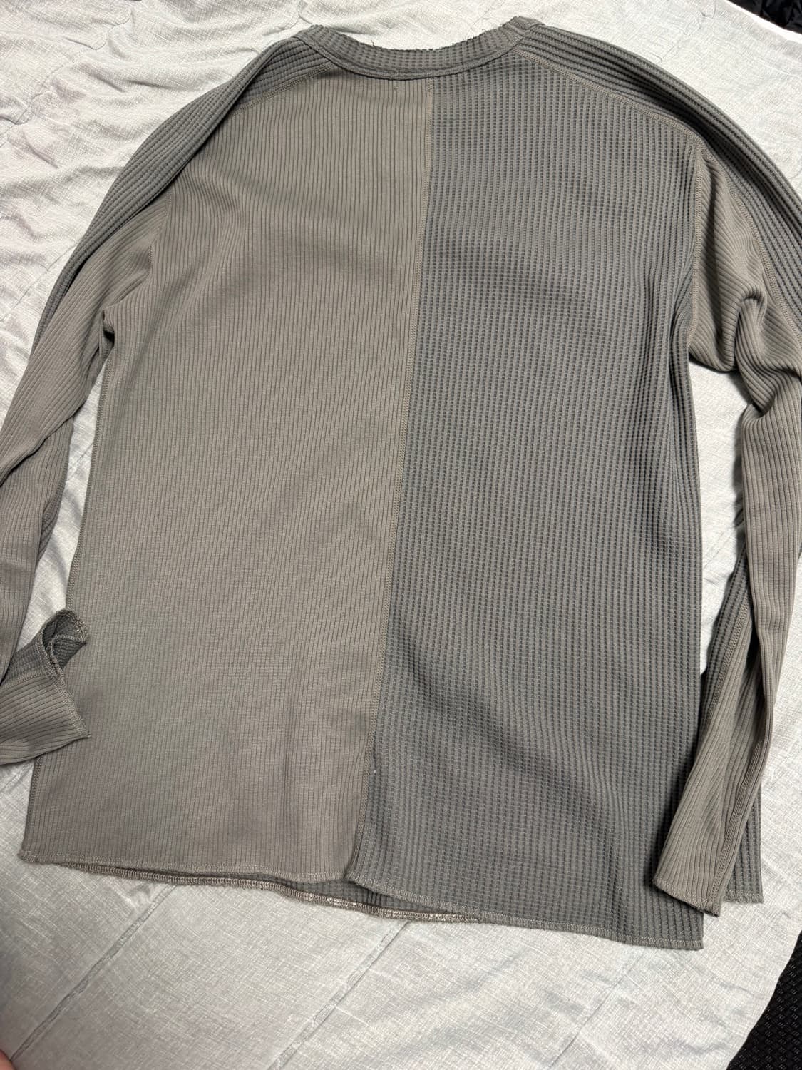 이그노타 CORE:13 CUT LS T (CHARCOAL) 상품이미지2