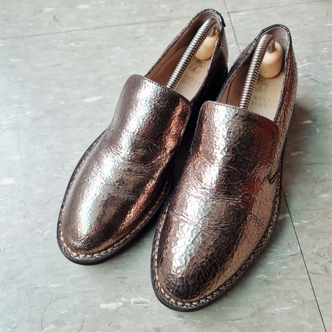 브루넬로 쿠치넬리 골드브라운 크랙 로퍼 슈즈 (240/표기37) 비브람완 상품이미지1