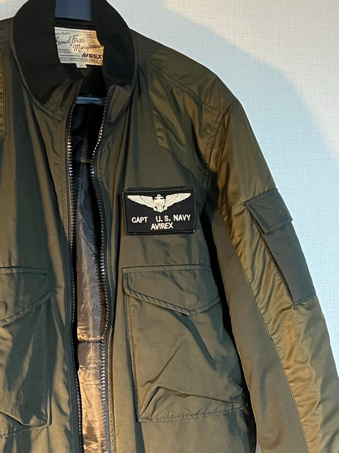AVIREX U.S. NAVY 항공점퍼 카키 상품이미지1