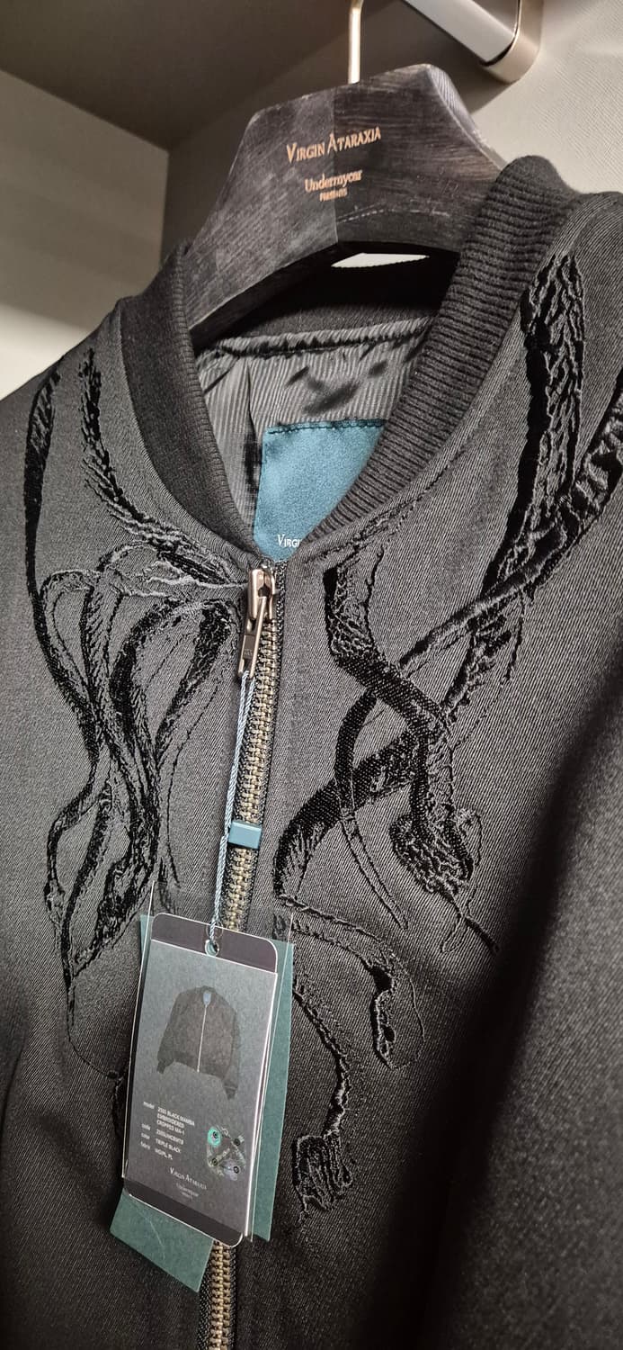 언더마이카 25SS BLACK MAMBA 크롭 패티드 MA-1 상품이미지6