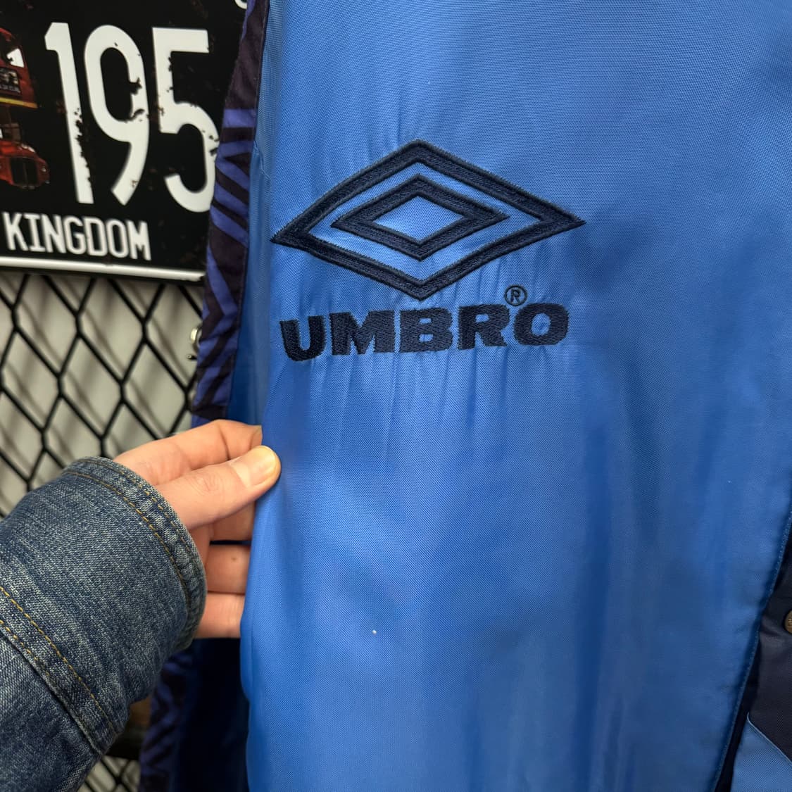 90s 엄브로 롱파카 나일론 트랙 자켓 전면 로고 포인트 블루 상품이미지5