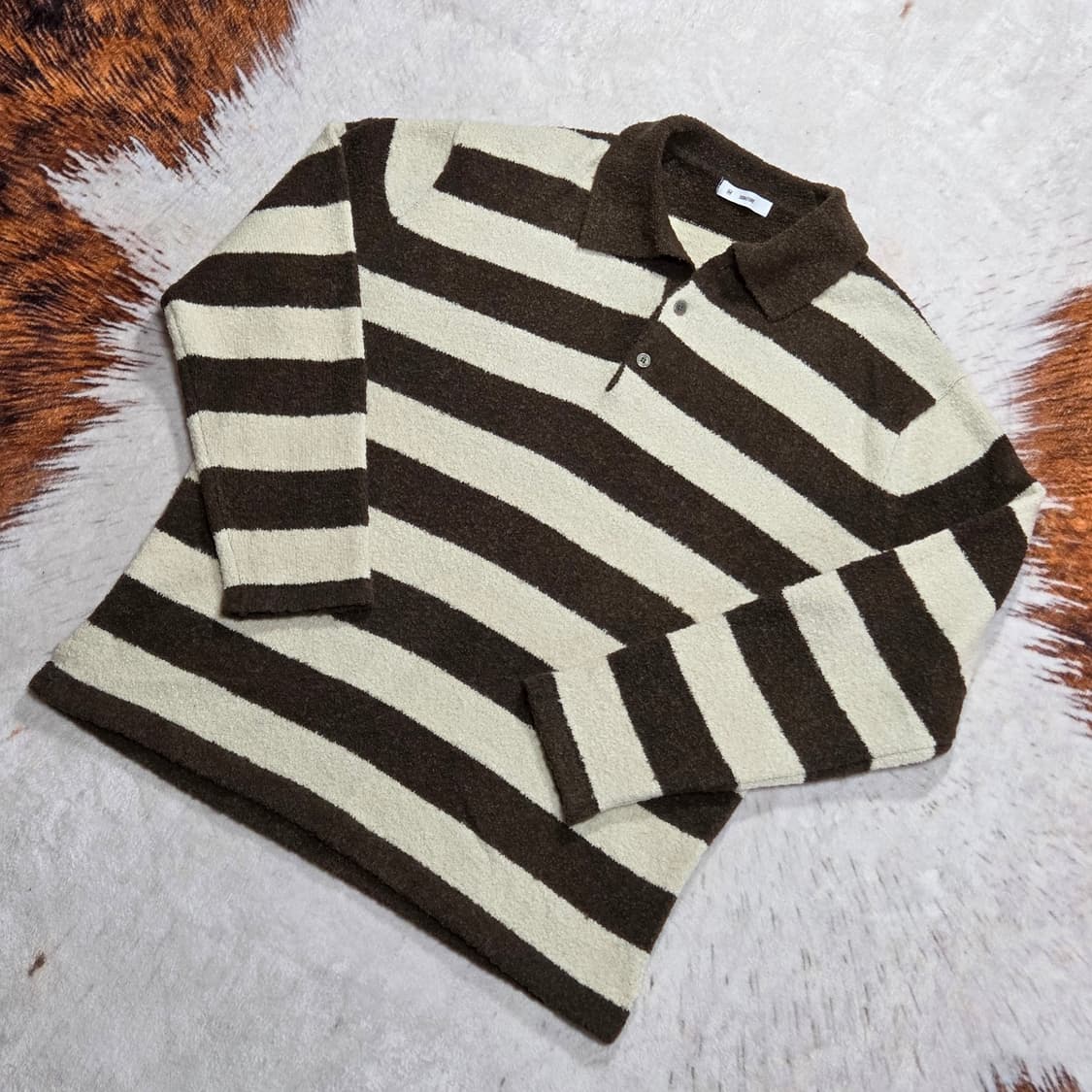 베이지 오버핏 단가라 카라 니트 상품이미지1