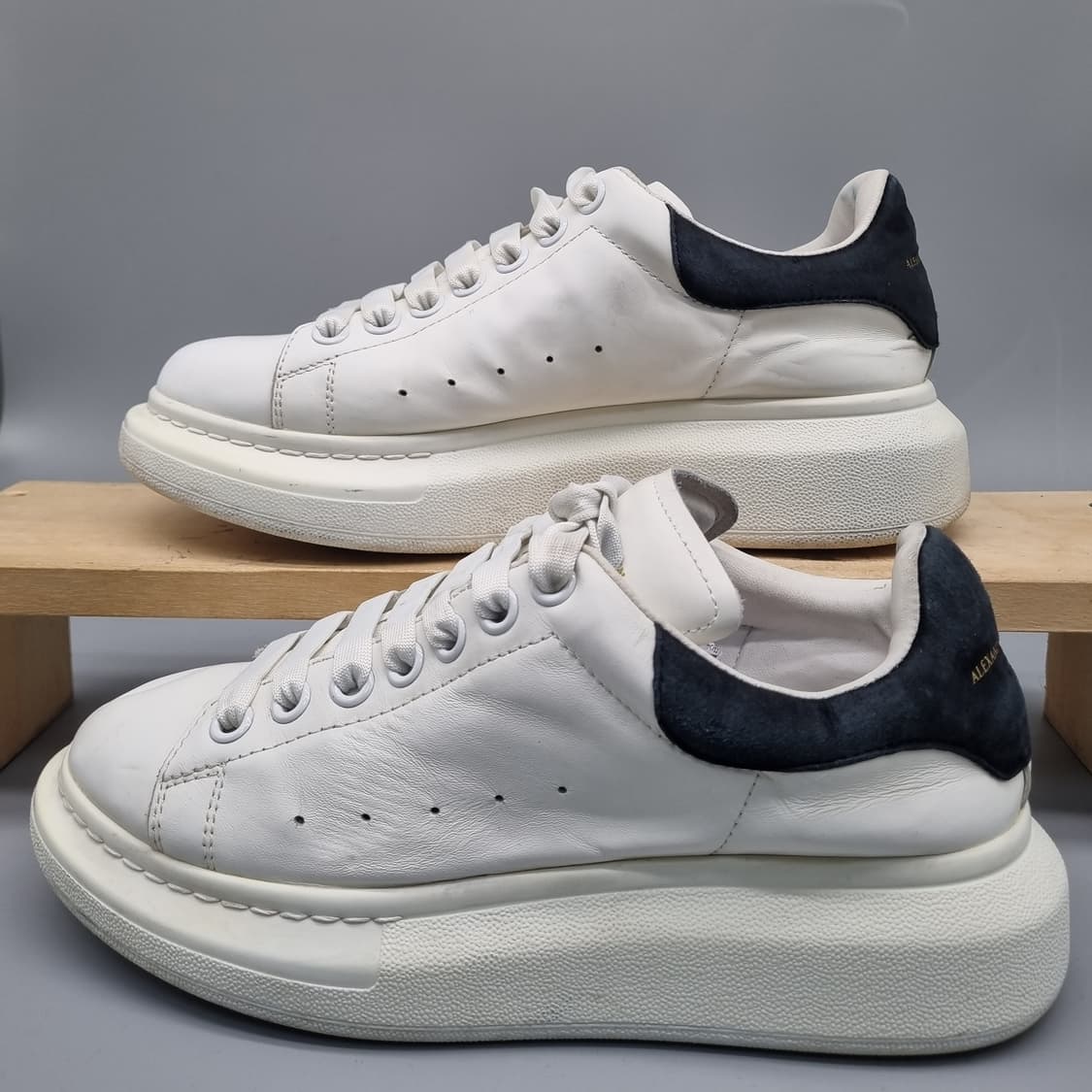 Amq 여성스니커즈38 240 상품이미지1