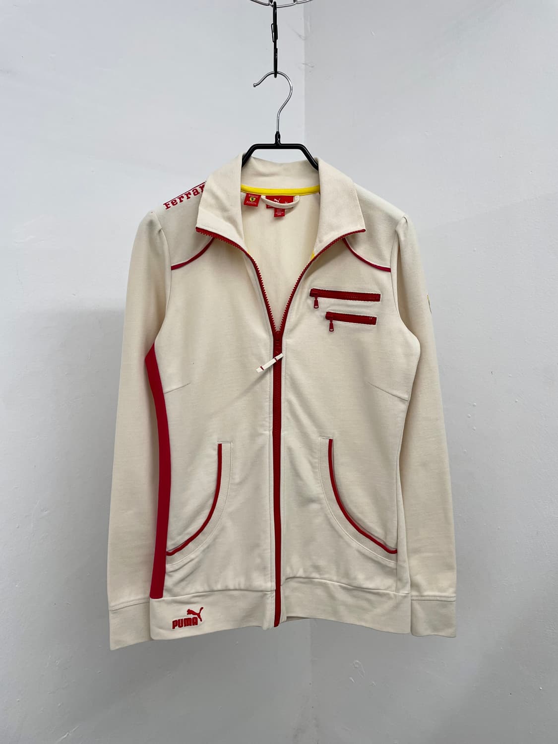 페라리x퓨마 콜라보 로고 트랙집업 상품이미지7