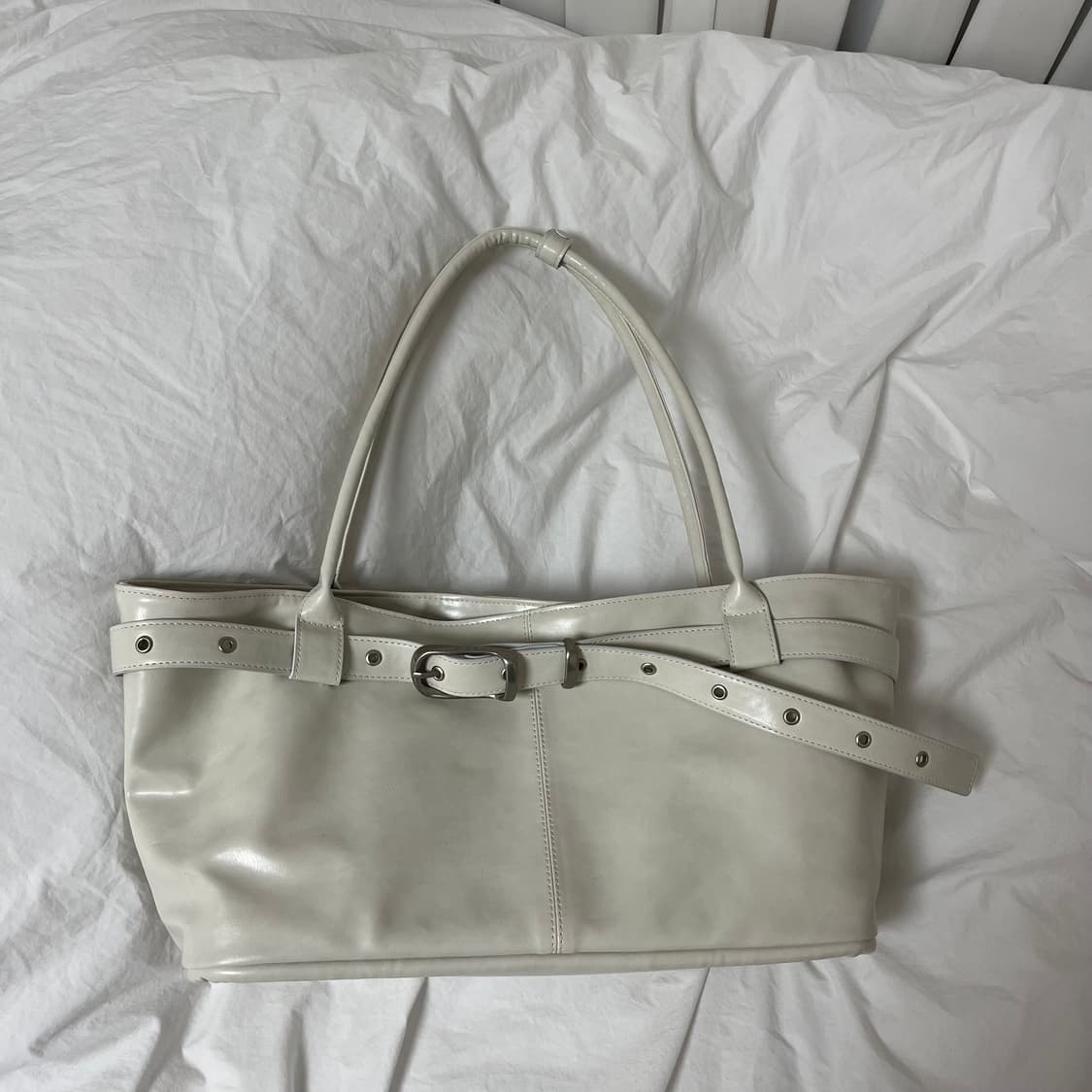 여밈 belted boat bag 상품이미지3