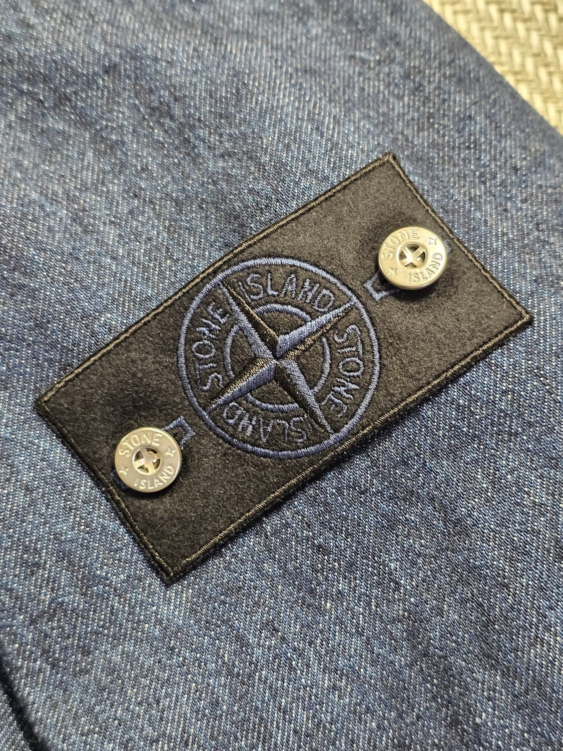 스톤아일랜드 데님 리서치 지퍼 디테일 오버셔츠 26SS (새 상품) 상품이미지5