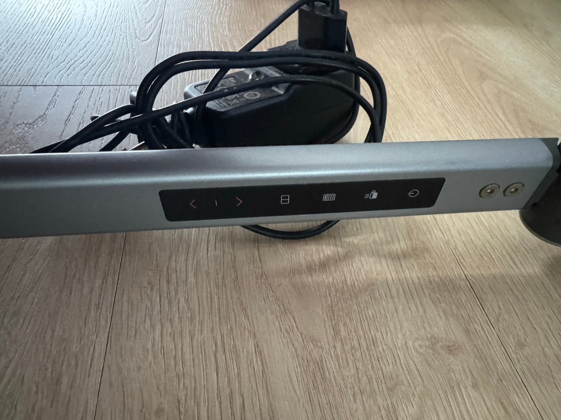 다이아소닉 각도조절 책상 스탠드 조명 상품이미지2