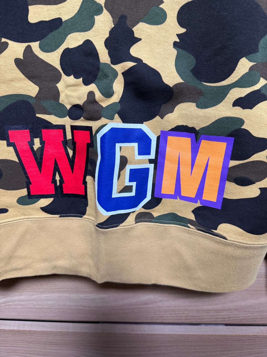 베이프 샤크 맨투맨 상품이미지8