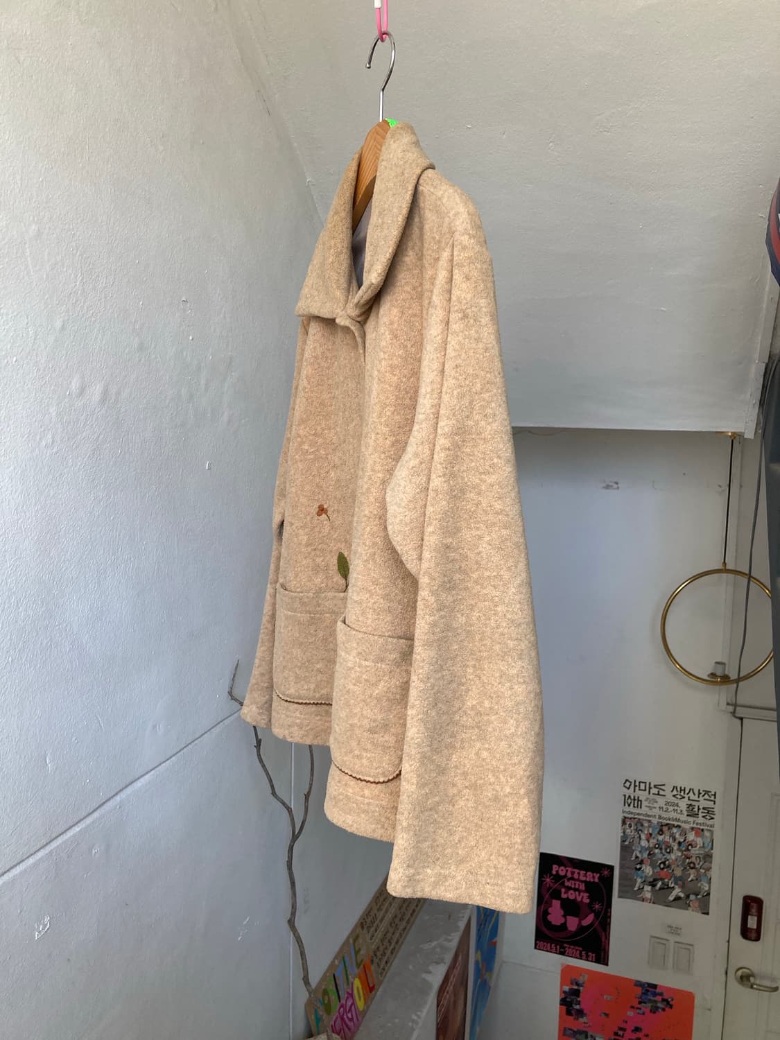 모리걸 자수 디테일 숏코트 상품이미지4