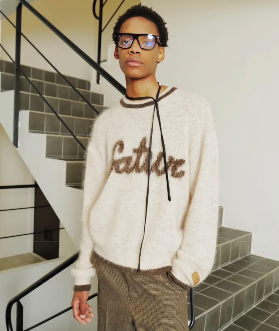 세터 라운드넥 모헤어 로고 니트 리조트 아이보리 상품이미지2