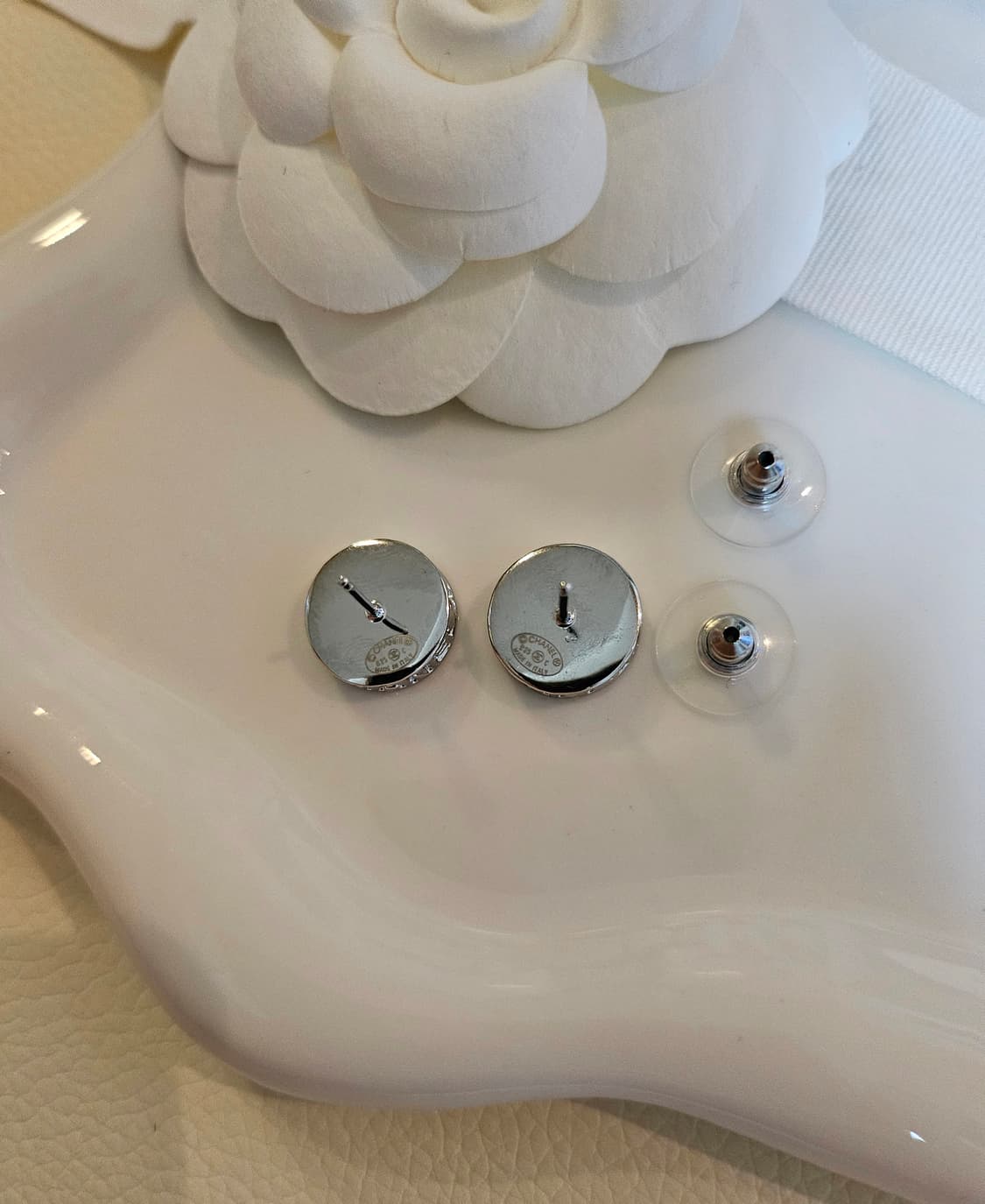 샤넬 코인단추 은장스터드 귀걸이 업사이클링  상품이미지6