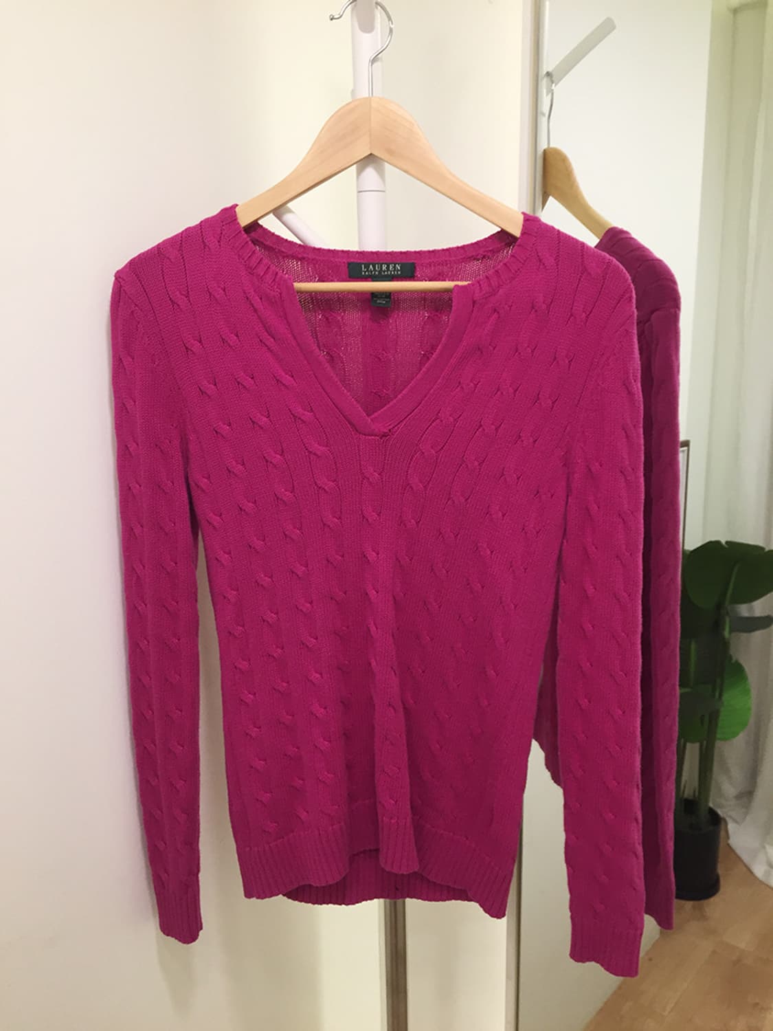 여성 폴로 꽈배기 브이넥 니트 95 상품이미지3