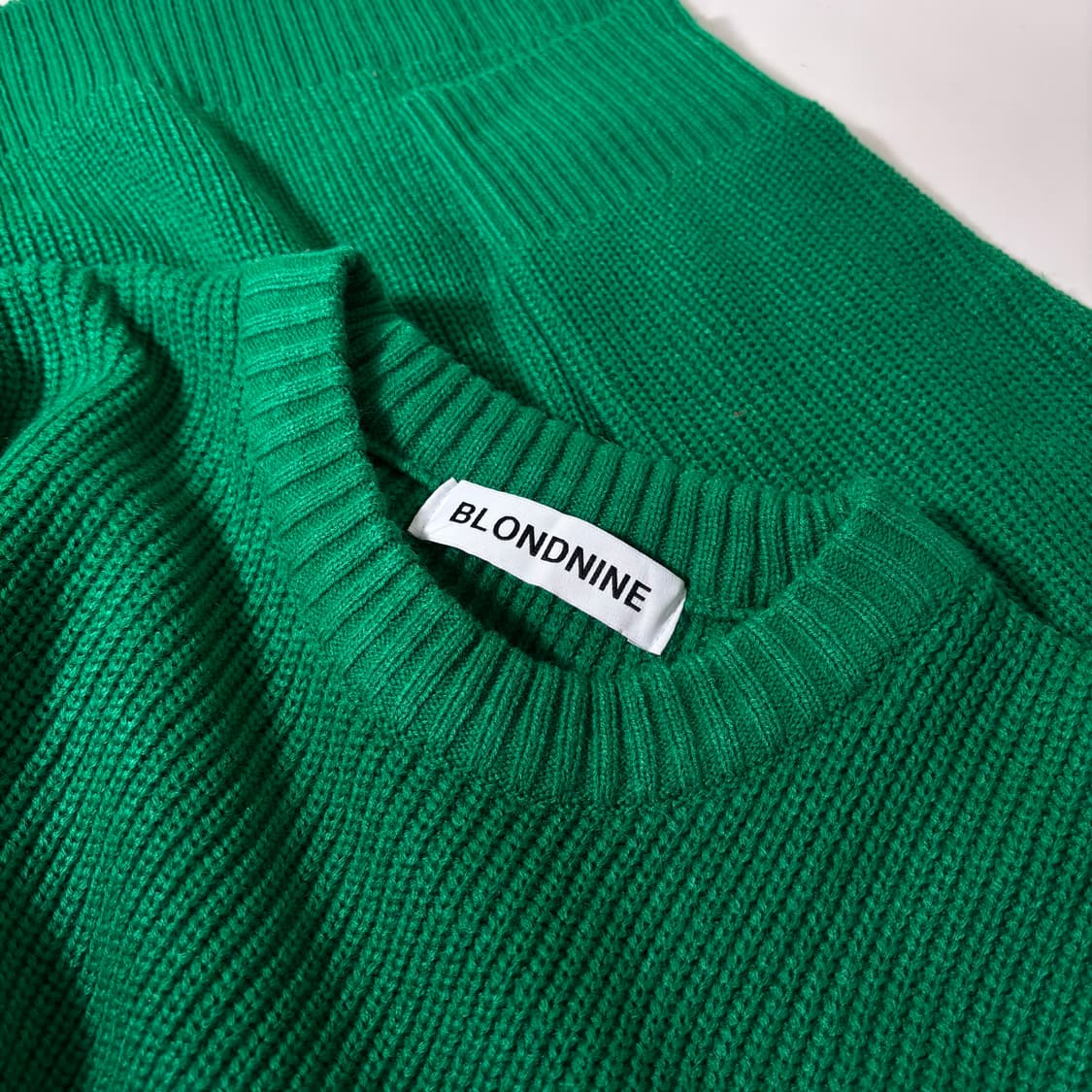 100 블론드나인 그린 아크릴 라운드니트 상품이미지1