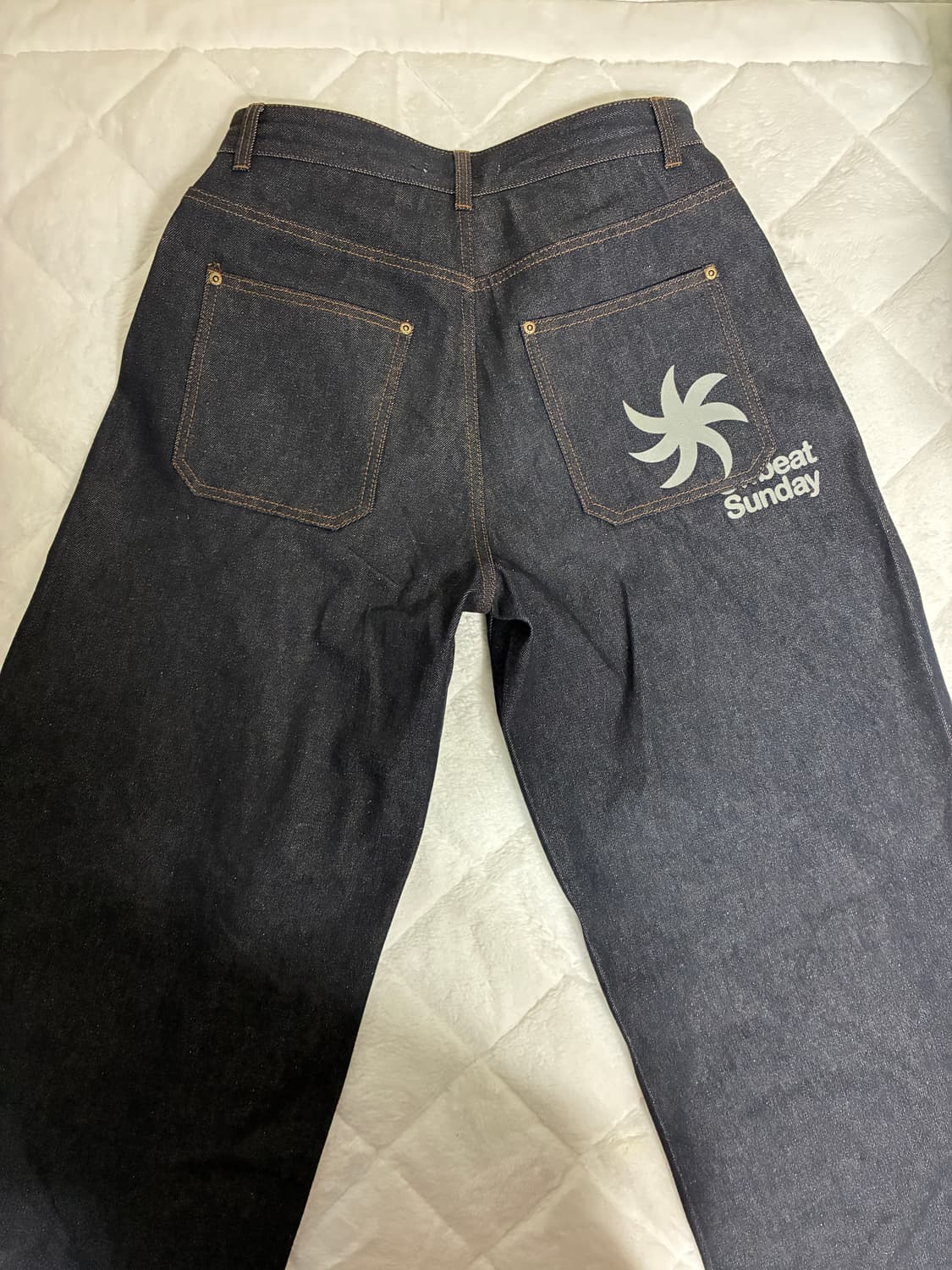 키뮤어(커브드 생지 데님 팬츠(인디고 색상 상품이미지3