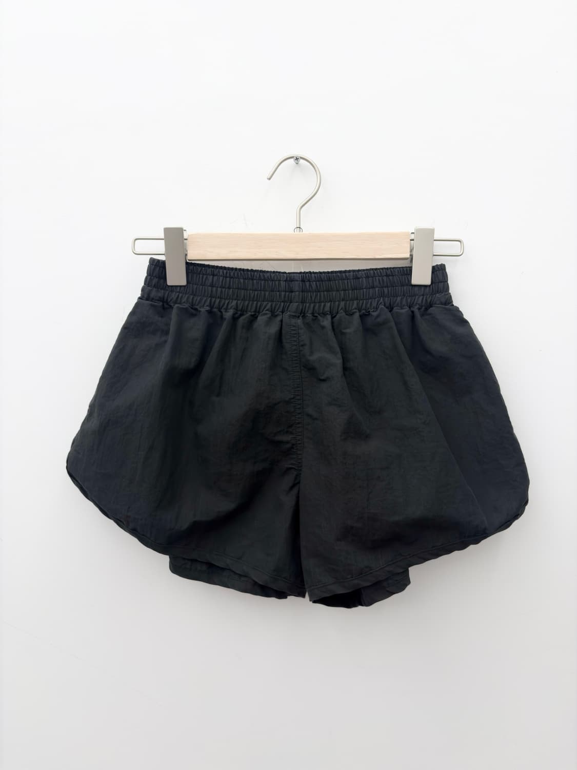 BLACK LOGO SHORTS 상품이미지1