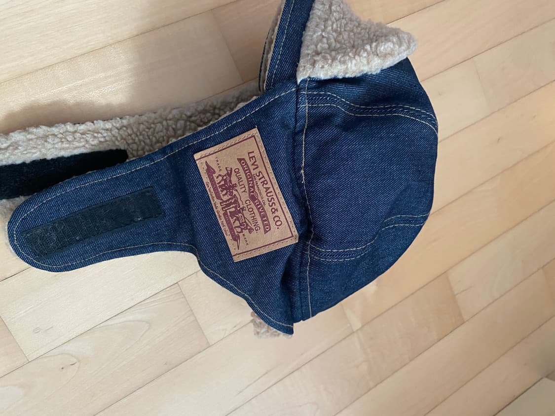 Levi‘s 털모자 팝니다 상품이미지3
