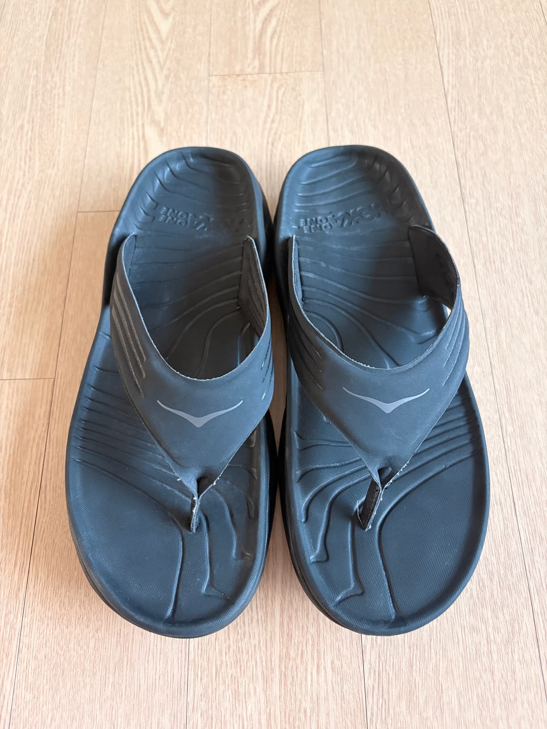 호카 오라 리커버리 플립 블랙 상품이미지1