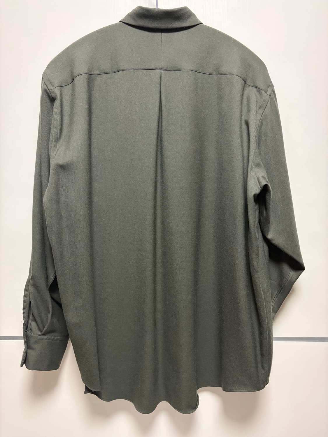 마카웨어 24fw Comfort Fit Shirt Olive 상품이미지2