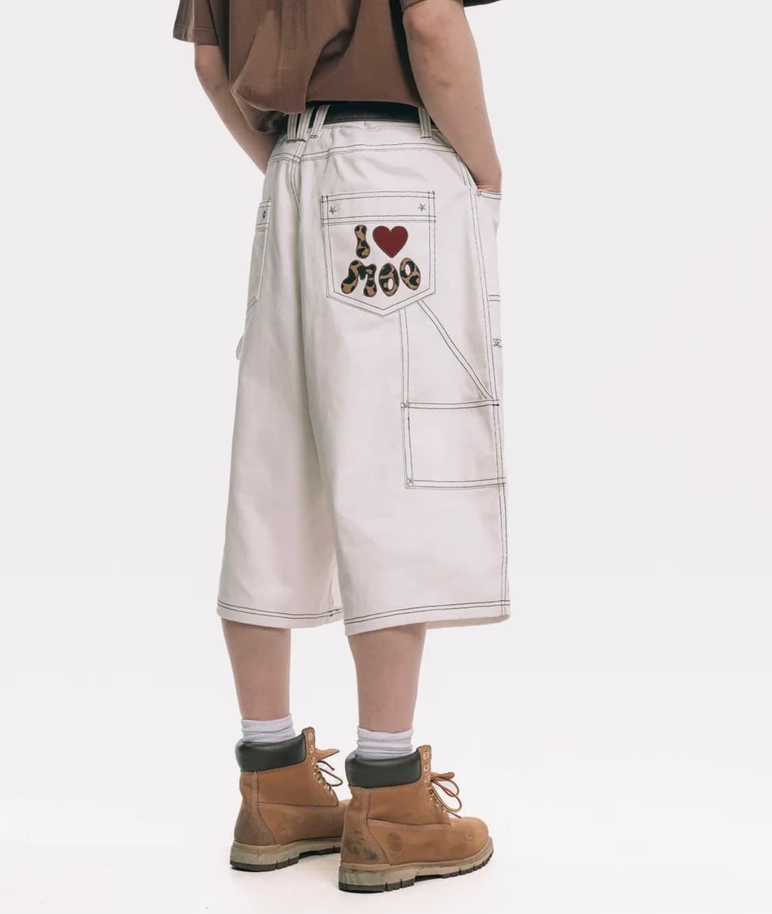 엠오오 백로고 카펜터 인디고 데님 버뮤다팬츠 - 크림  상품이미지1