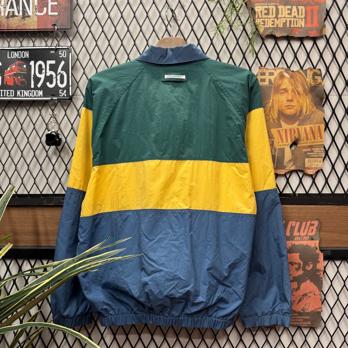 90s 지방시 컬러블록 나일론 자켓 전면 월계수 로고 포인트 배색 상품이미지2